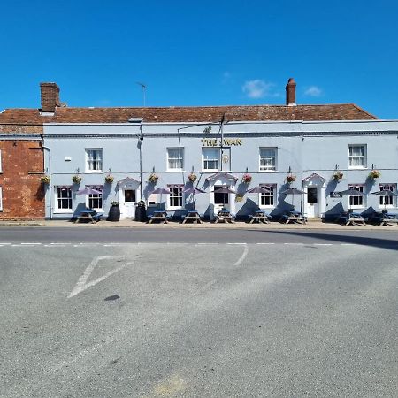 Swan Hotel By Greene King Inns Thaxted ภายนอก รูปภาพ