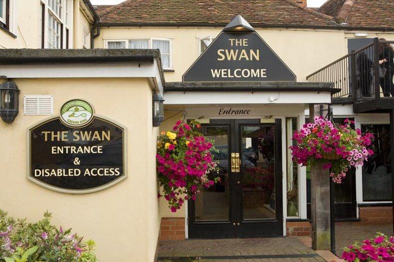 Swan Hotel By Greene King Inns Thaxted ภายนอก รูปภาพ