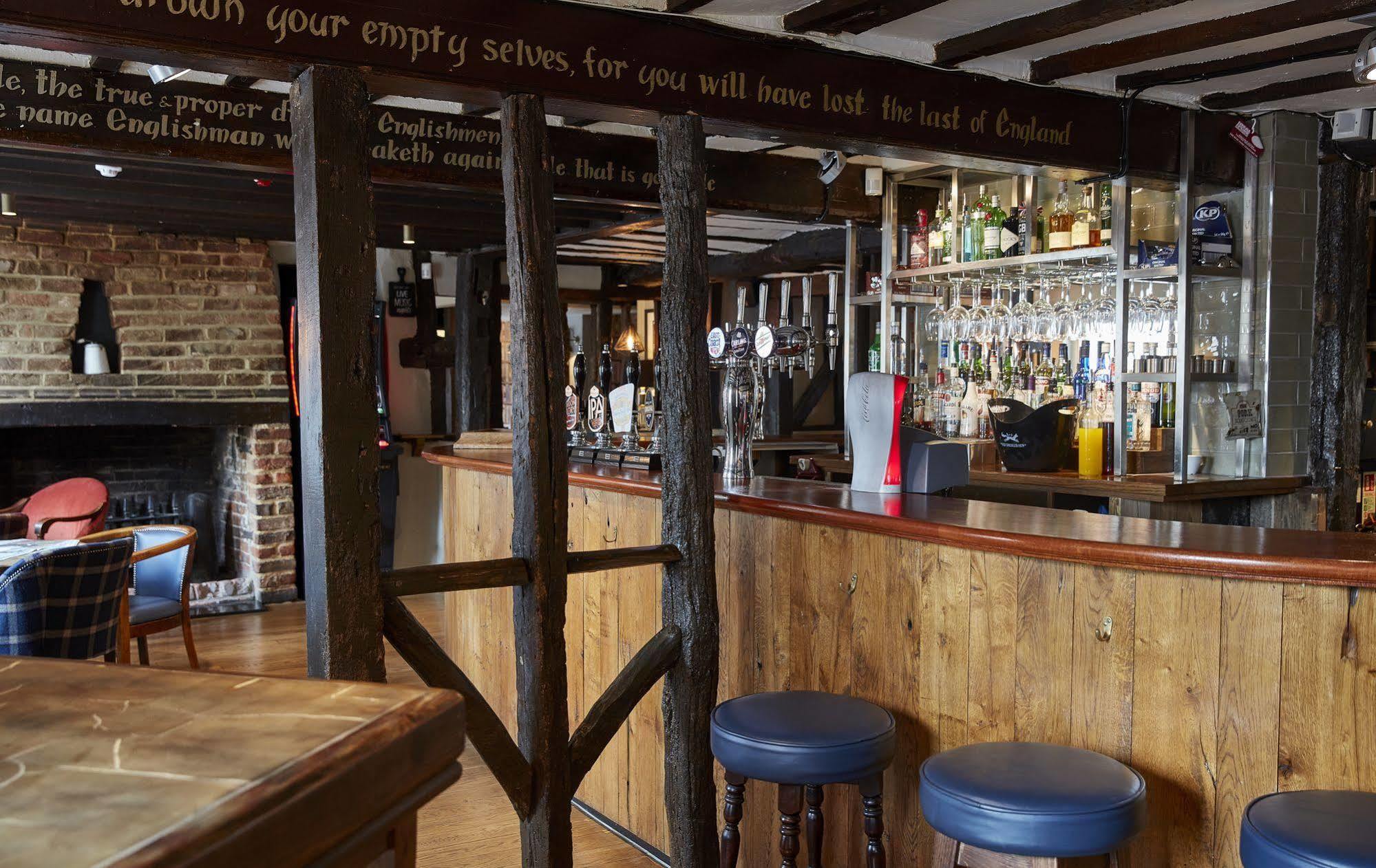 Swan Hotel By Greene King Inns Thaxted ภายนอก รูปภาพ
