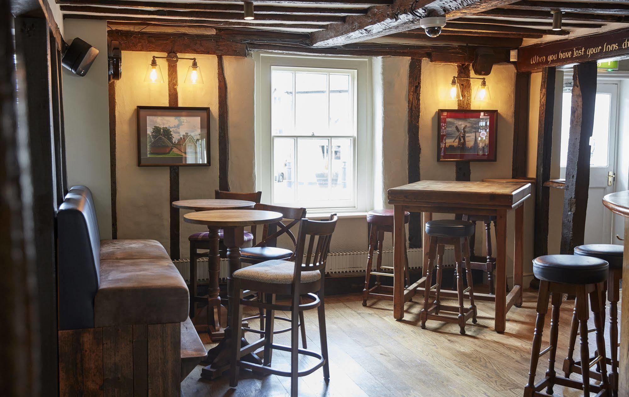 Swan Hotel By Greene King Inns Thaxted ภายนอก รูปภาพ
